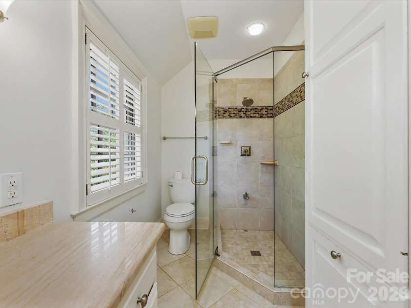 2035 Pinewood Circle, Charlotte, NC 28211.  MLS# CAR4418123, YatesRealty ID 52438. 
