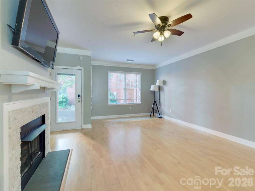 400 Clarice Avenue, Charlotte, NC 28204.  MLS# CAR4407723, YatesRealty ID 5244. 