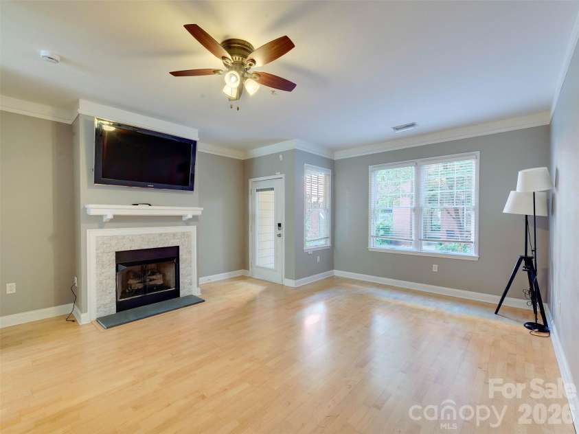 400 Clarice Avenue, Charlotte, NC 28204.  MLS# CAR4407723, YatesRealty ID 5244. 