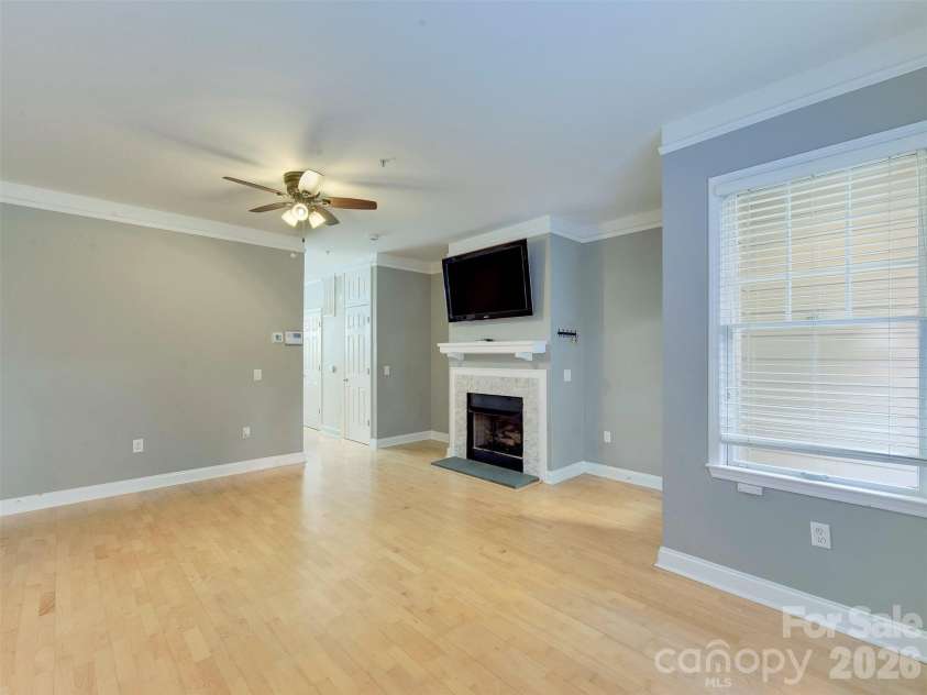 400 Clarice Avenue, Charlotte, NC 28204.  MLS# CAR4407723, YatesRealty ID 5244. 