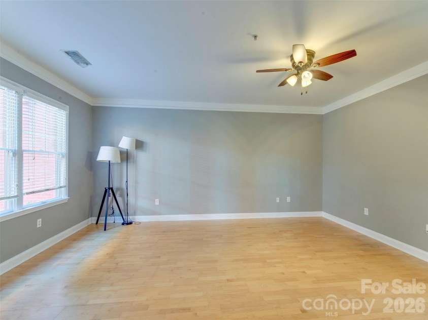 400 Clarice Avenue, Charlotte, NC 28204.  MLS# CAR4407723, YatesRealty ID 5244. 