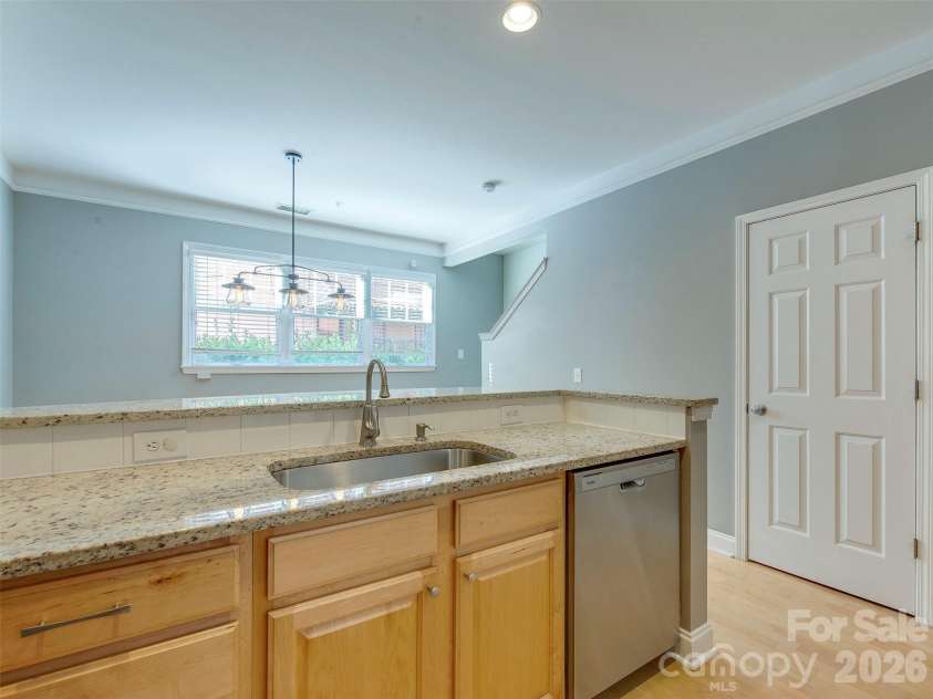 400 Clarice Avenue, Charlotte, NC 28204.  MLS# CAR4407723, YatesRealty ID 5244. 