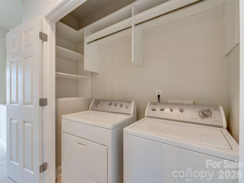 400 Clarice Avenue, Charlotte, NC 28204.  MLS# CAR4407723, YatesRealty ID 5244. 