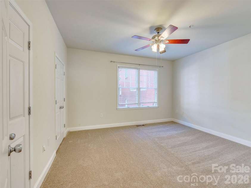 400 Clarice Avenue, Charlotte, NC 28204.  MLS# CAR4407723, YatesRealty ID 5244. 