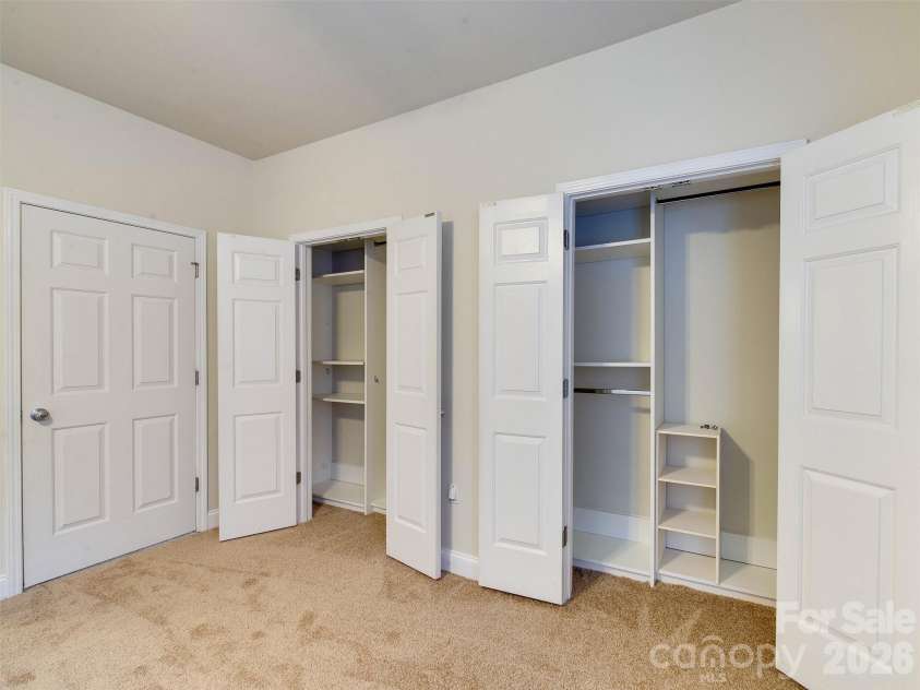 400 Clarice Avenue, Charlotte, NC 28204.  MLS# CAR4407723, YatesRealty ID 5244. 