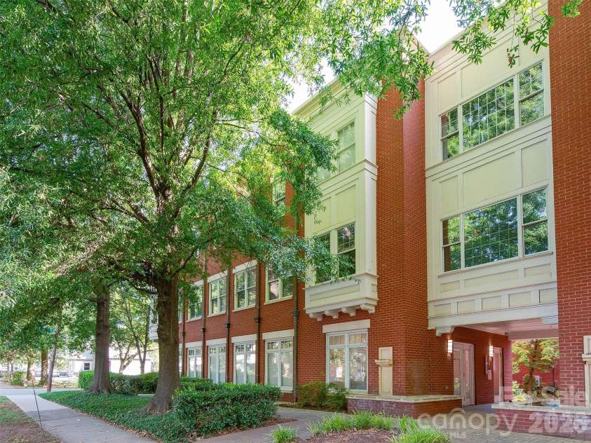 400 Clarice Avenue, Charlotte, NC 28204.  MLS# CAR4407723, YatesRealty ID 5244. 