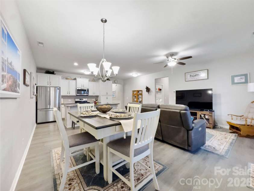 60119 Blue Bird Lane, Lancaster, SC 29720.  MLS# CAR4426158, YatesRealty ID 52441. Dining Area