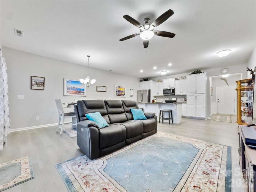60119 Blue Bird Lane, Lancaster, SC 29720.  MLS# CAR4426158, YatesRealty ID 52441. Living room