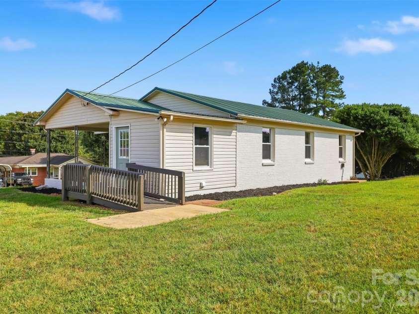 5361 Meadowlane Drive, Granite Falls, NC 28630.  MLS# CAR4427520, YatesRealty ID 52442. 