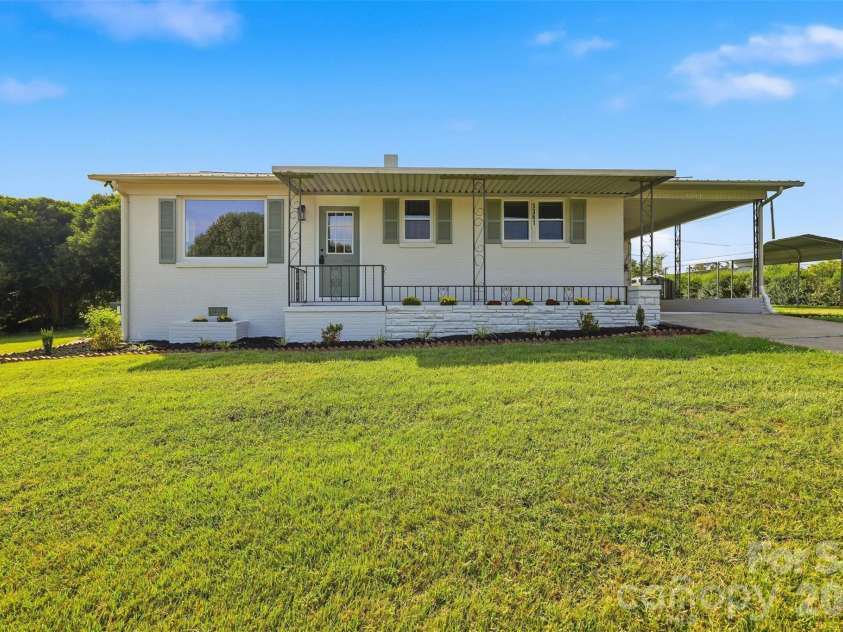 5361 Meadowlane Drive, Granite Falls, NC 28630.  MLS# CAR4427520, YatesRealty ID 52442. 