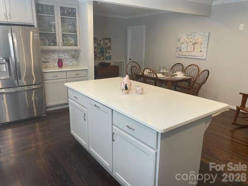 1670 Dale Earnhardt Boulevard, Kannapolis, NC 28083.  MLS# CAR4427144, YatesRealty ID 52443. Kitchen Built-in Cabinet for display ideas
