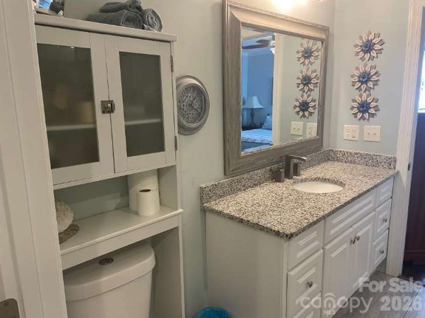 1670 Dale Earnhardt Boulevard, Kannapolis, NC 28083.  MLS# CAR4427144, YatesRealty ID 52443. Primary Bath
