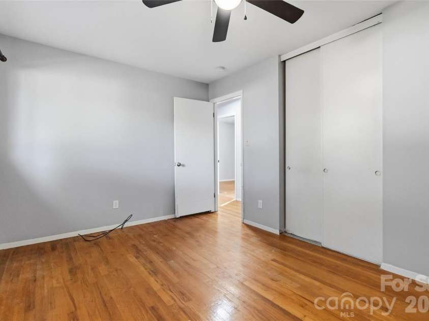 4629 Monmouth Drive, Charlotte, NC 28269.  MLS# CAR4427522, YatesRealty ID 52445. 