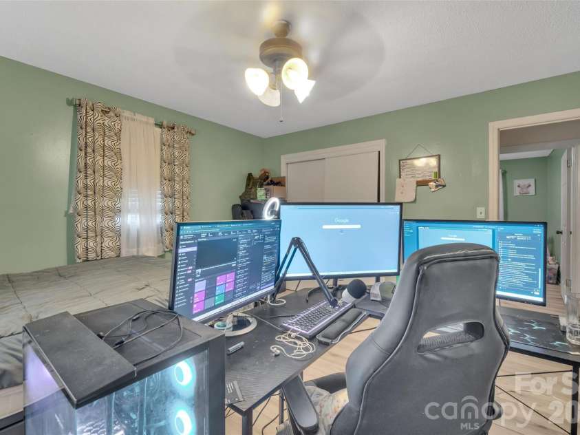 5301 Dellinger Circle, Cherryville, NC 28021.  MLS# CAR4426862, YatesRealty ID 52446. 