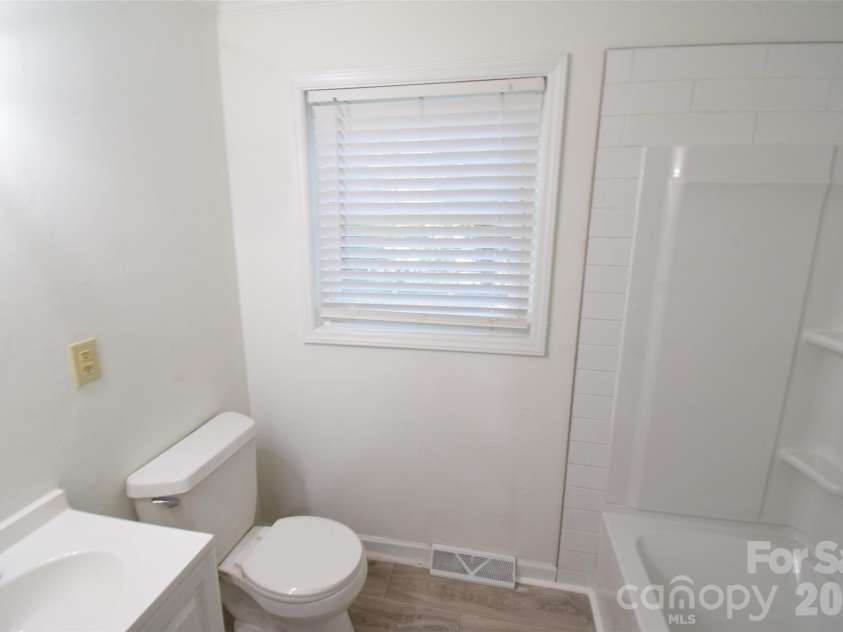2510 Briar Oak Drive, Gastonia, NC 28052.  MLS# CAR4426891, YatesRealty ID 52447. 