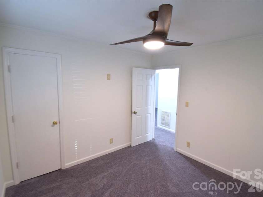 2510 Briar Oak Drive, Gastonia, NC 28052.  MLS# CAR4426891, YatesRealty ID 52447. 