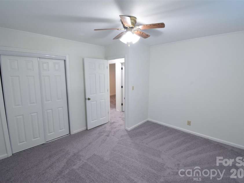 2510 Briar Oak Drive, Gastonia, NC 28052.  MLS# CAR4426891, YatesRealty ID 52447. 