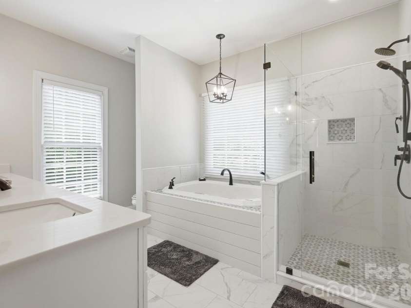 5881 Highway 557 Highway, Lake Wylie, SC 29710.  MLS# CAR4426749, YatesRealty ID 52449. 