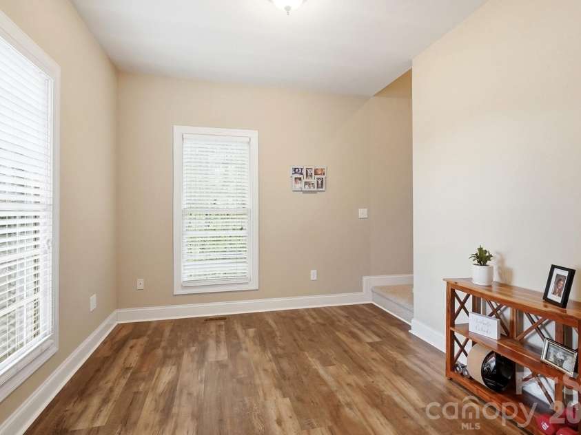 5881 Highway 557 Highway, Lake Wylie, SC 29710.  MLS# CAR4426749, YatesRealty ID 52449. 