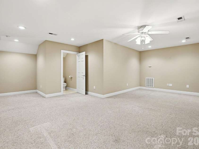 5881 Highway 557 Highway, Lake Wylie, SC 29710.  MLS# CAR4426749, YatesRealty ID 52449. 