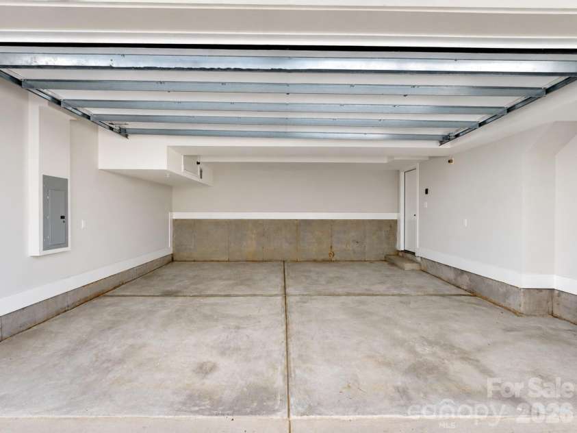 2022 Margaret Brown Street, Charlotte, NC 28202.  MLS# CAR4427340, YatesRealty ID 52450. 