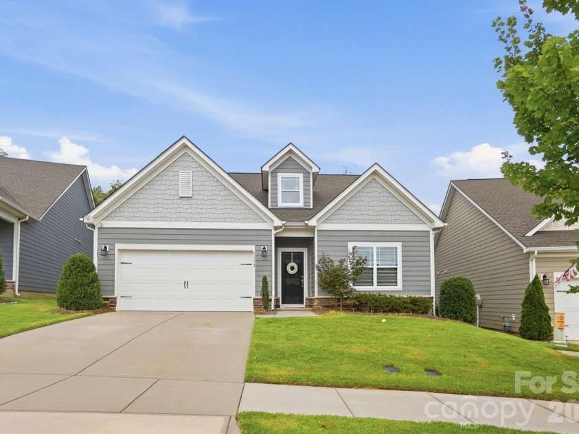 5112 Natural Path Lane, Waxhaw, NC 28173.  MLS# CAR4426658, YatesRealty ID 52452. 