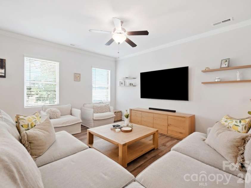 5112 Natural Path Lane, Waxhaw, NC 28173.  MLS# CAR4426658, YatesRealty ID 52452. 