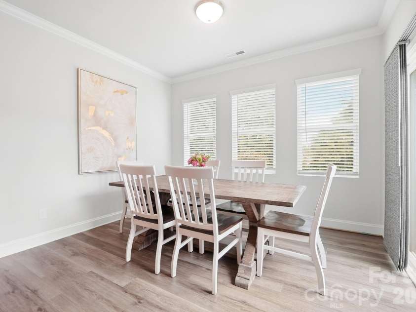 5112 Natural Path Lane, Waxhaw, NC 28173.  MLS# CAR4426658, YatesRealty ID 52452. Dining area