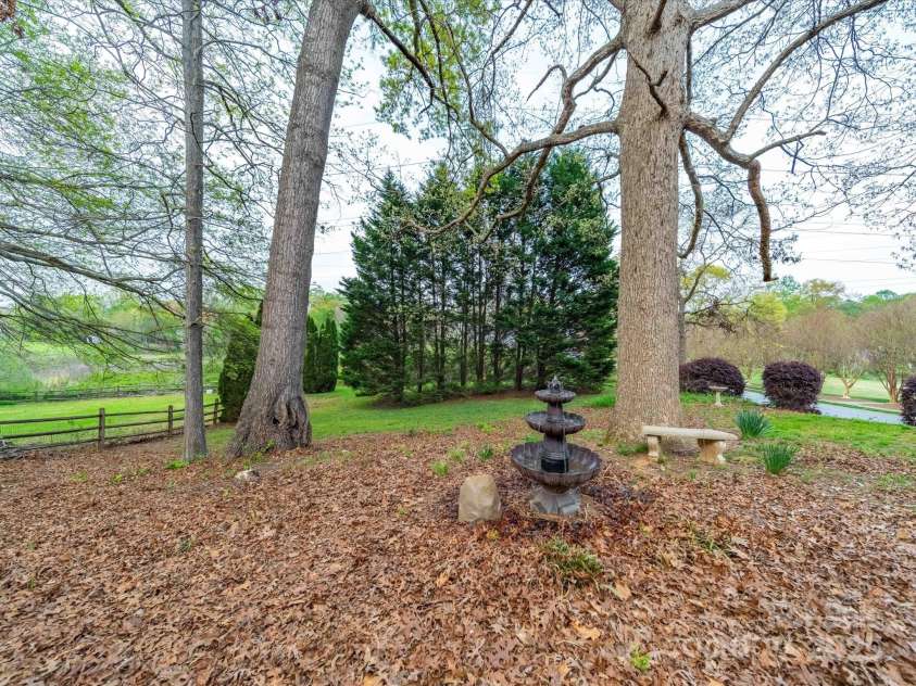 12708 Hollyhock Lane, Huntersville, NC 28078.  MLS# CAR4241322, YatesRealty ID 5246. Back Yard