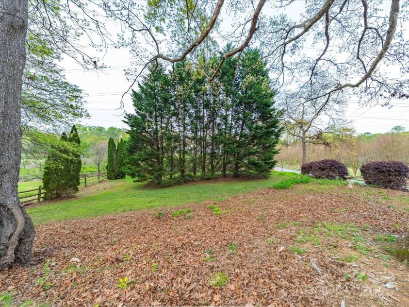 12708 Hollyhock Lane, Huntersville, NC 28078.  MLS# CAR4241322, YatesRealty ID 5246. Back Yard