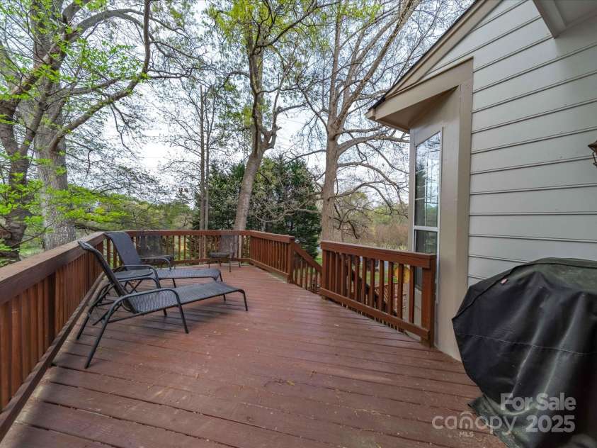 12708 Hollyhock Lane, Huntersville, NC 28078.  MLS# CAR4241322, YatesRealty ID 5246. Deck
