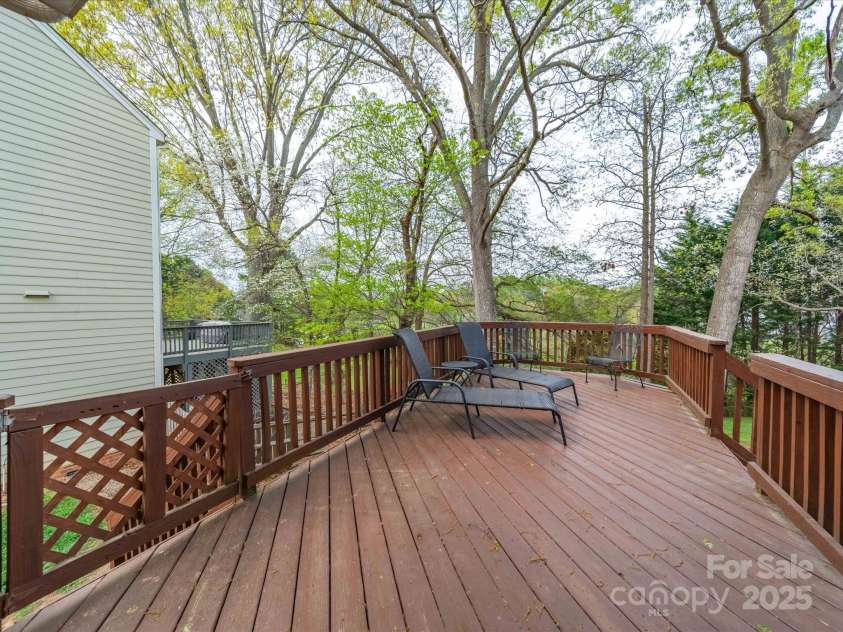 12708 Hollyhock Lane, Huntersville, NC 28078.  MLS# CAR4241322, YatesRealty ID 5246. Deck
