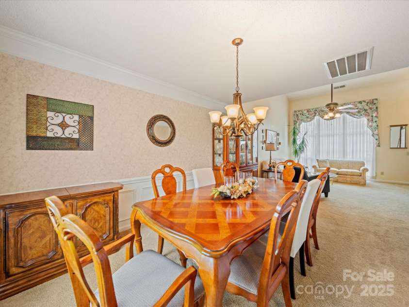 12708 Hollyhock Lane, Huntersville, NC 28078.  MLS# CAR4241322, YatesRealty ID 5246. Dining Room