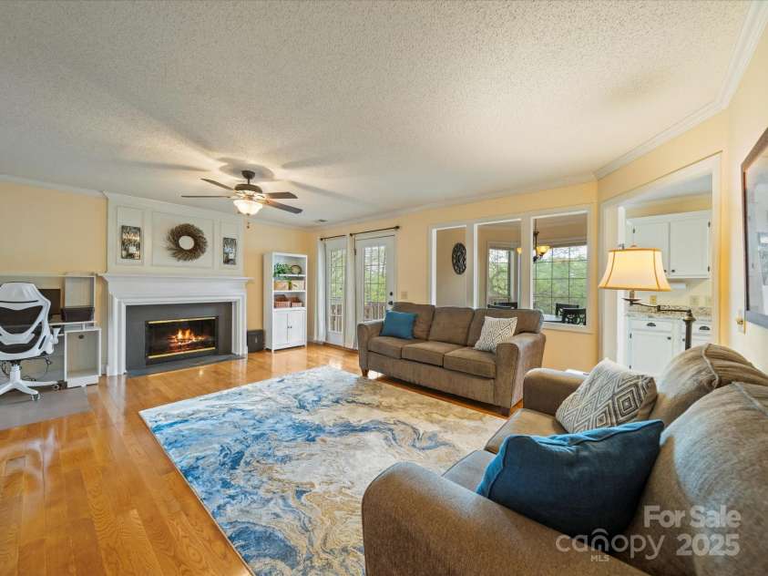 12708 Hollyhock Lane, Huntersville, NC 28078.  MLS# CAR4241322, YatesRealty ID 5246. Great Room