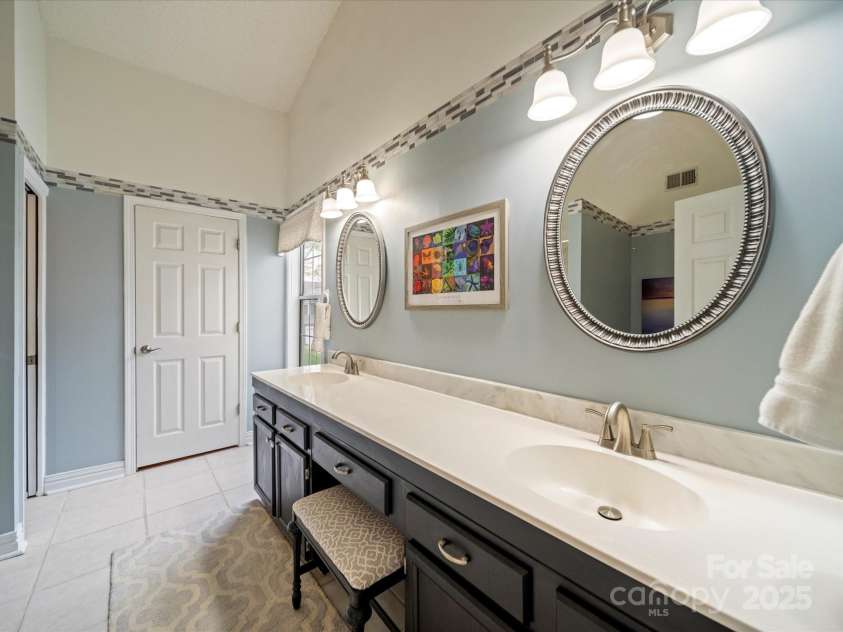 12708 Hollyhock Lane, Huntersville, NC 28078.  MLS# CAR4241322, YatesRealty ID 5246. Primary Bathroom