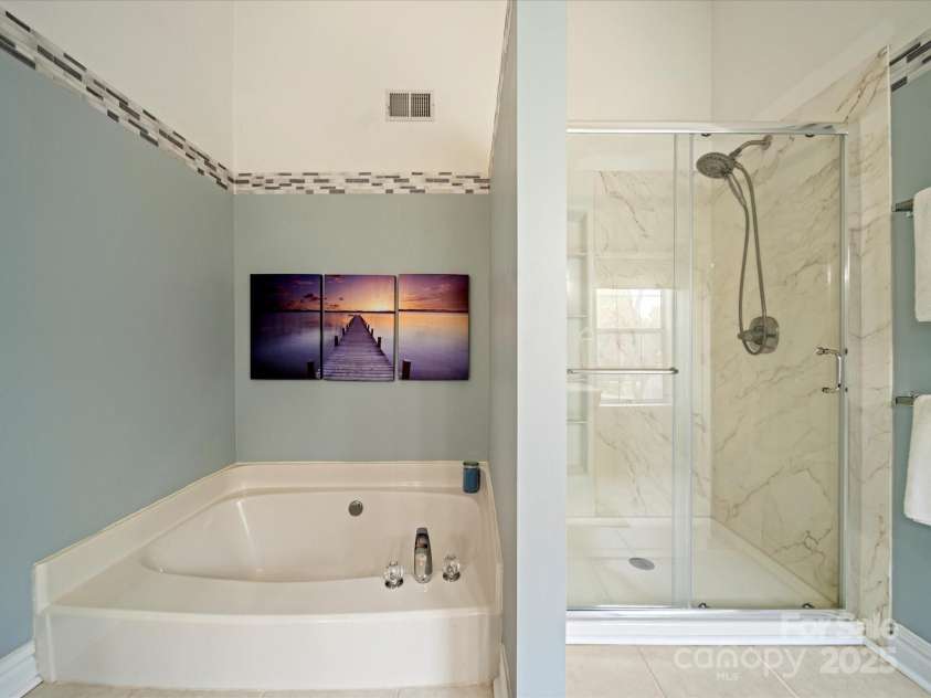 12708 Hollyhock Lane, Huntersville, NC 28078.  MLS# CAR4241322, YatesRealty ID 5246. Primary Bathroom