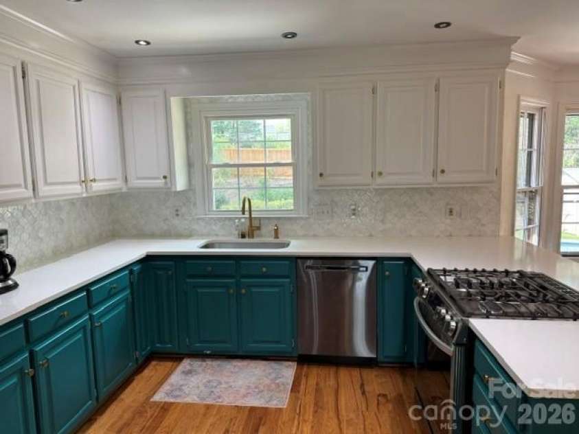 7824 Hickory Stick Place, Charlotte, NC 28277.  MLS# CAR4424681, YatesRealty ID 52460. 