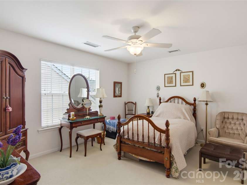 3238 Darlington Road, Matthews, NC 28201.  MLS# CAR4424839, YatesRealty ID 52461. 