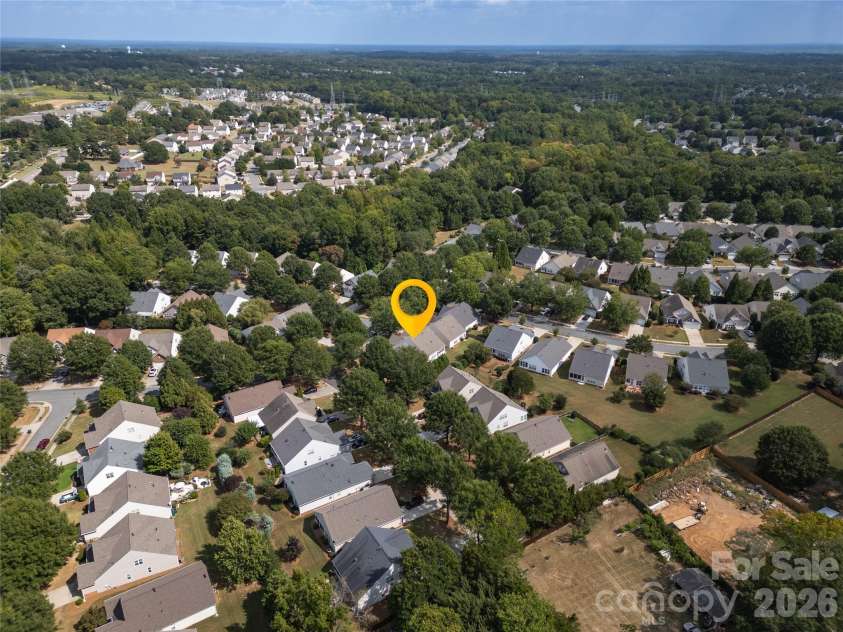 3238 Darlington Road, Matthews, NC 28201.  MLS# CAR4424839, YatesRealty ID 52461. 