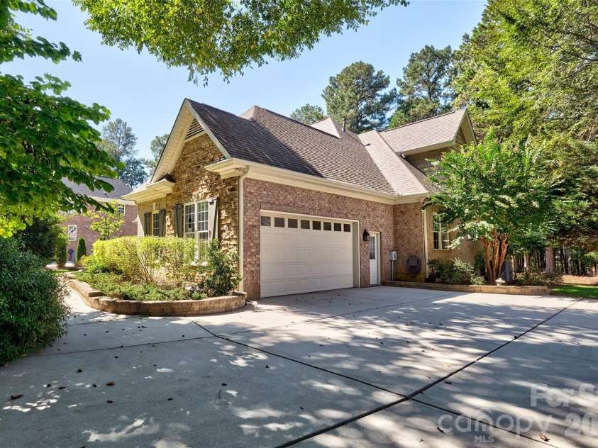 1465 Floral Road, Rock Hill, SC 29732.  MLS# CAR4424588, YatesRealty ID 52462. 