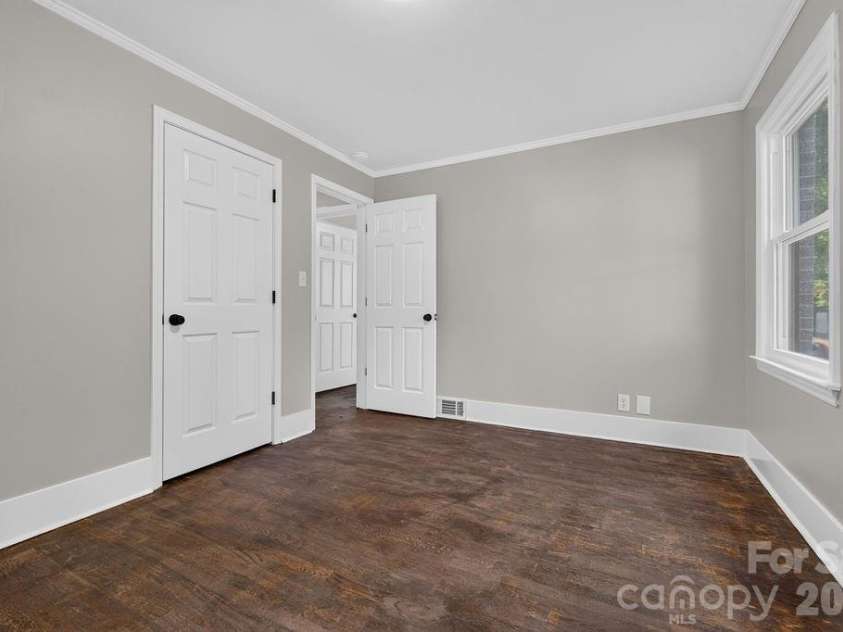 425 Roberts Street, Salisbury, NC 28144.  MLS# CAR4423175, YatesRealty ID 52463. 