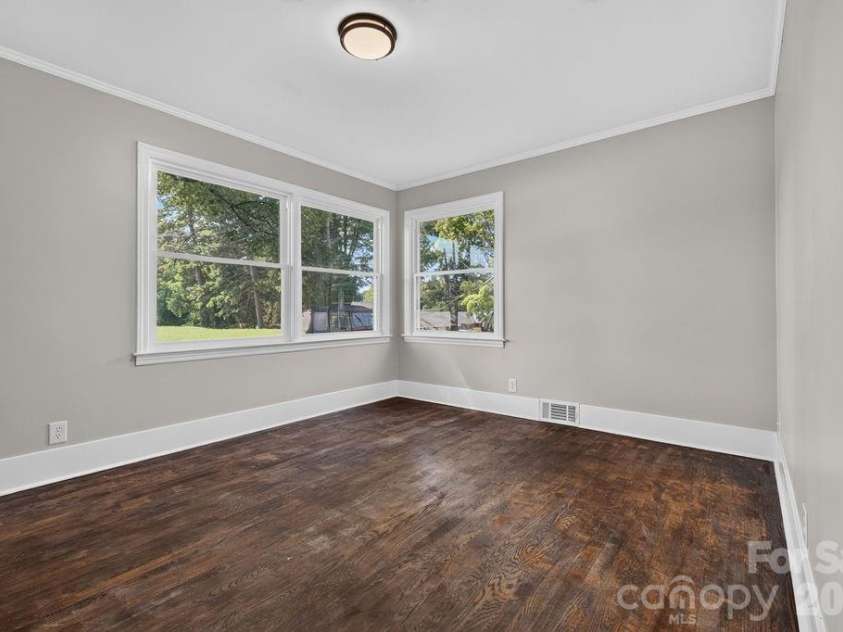 425 Roberts Street, Salisbury, NC 28144.  MLS# CAR4423175, YatesRealty ID 52463. 