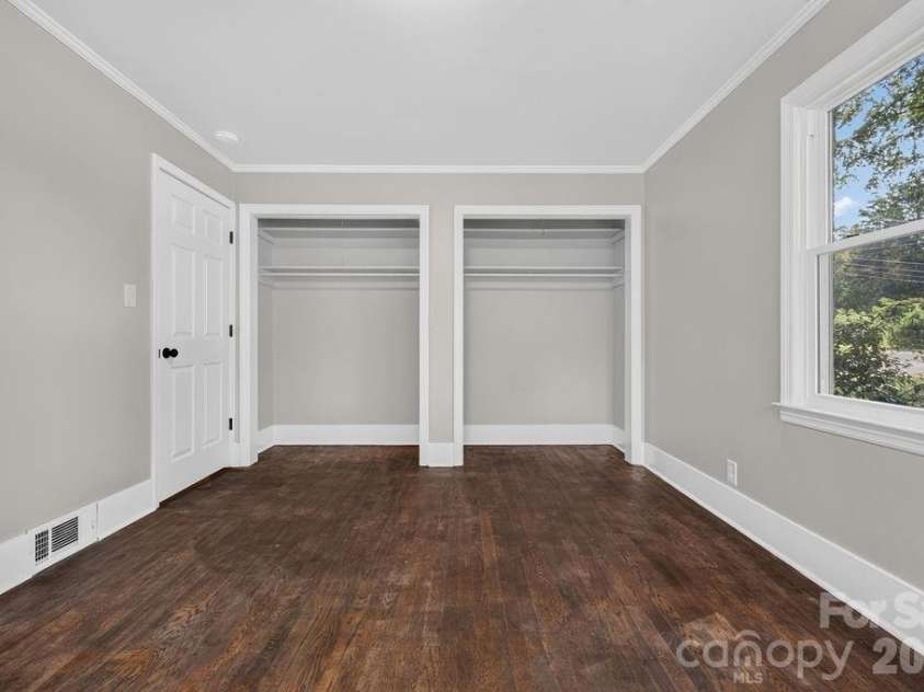 425 Roberts Street, Salisbury, NC 28144.  MLS# CAR4423175, YatesRealty ID 52463. 