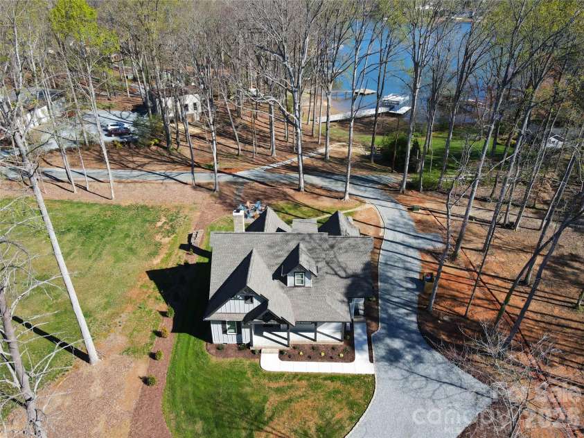 8320 Drena Drive, Sherrills Ford, NC 28673.  MLS# CAR4423821, YatesRealty ID 52464. 