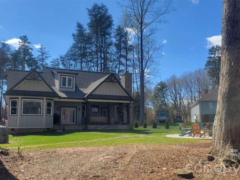 8320 Drena Drive, Sherrills Ford, NC 28673.  MLS# CAR4423821, YatesRealty ID 52464. 