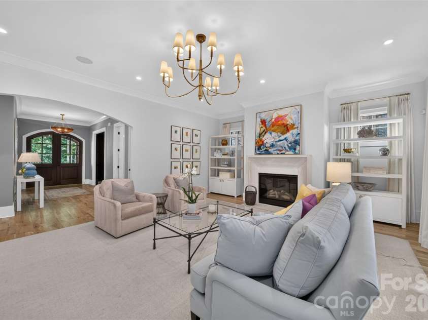 6006 Old Providence Lane, Charlotte, NC 28226.  MLS# CAR4424304, YatesRealty ID 52466. 