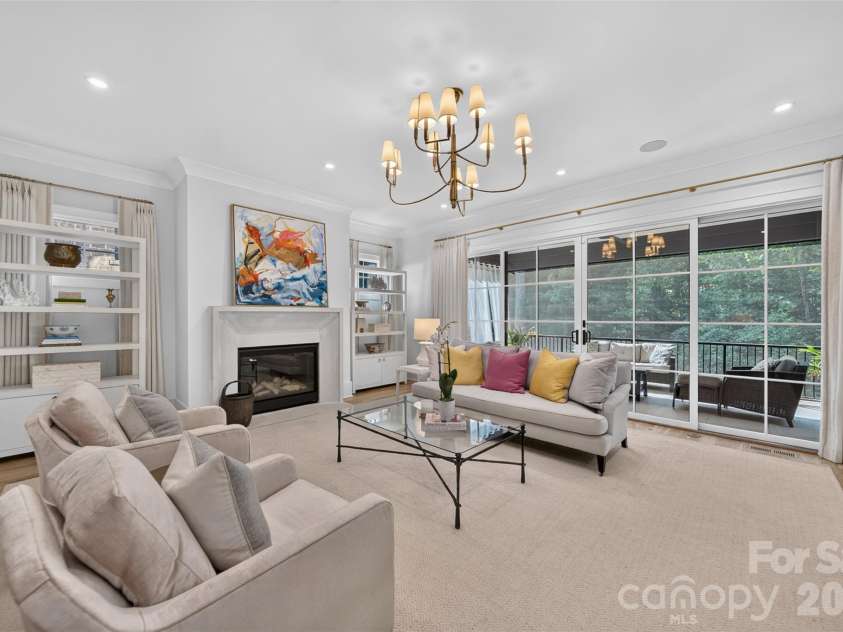6006 Old Providence Lane, Charlotte, NC 28226.  MLS# CAR4424304, YatesRealty ID 52466. 