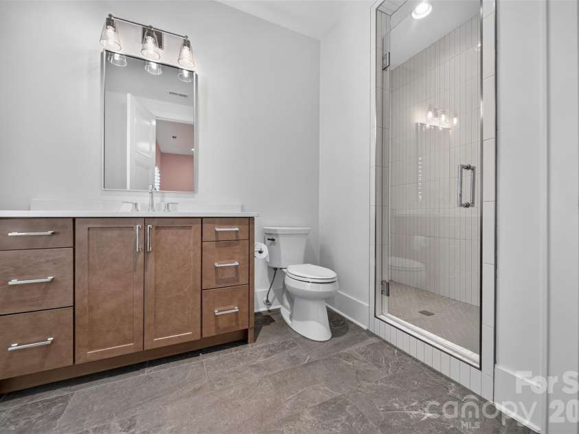 6006 Old Providence Lane, Charlotte, NC 28226.  MLS# CAR4424304, YatesRealty ID 52466. 