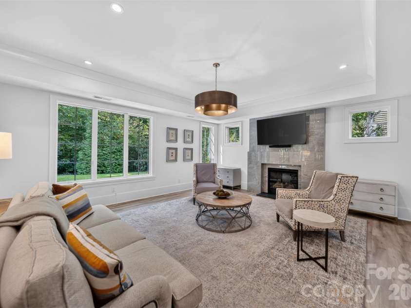 6006 Old Providence Lane, Charlotte, NC 28226.  MLS# CAR4424304, YatesRealty ID 52466. 