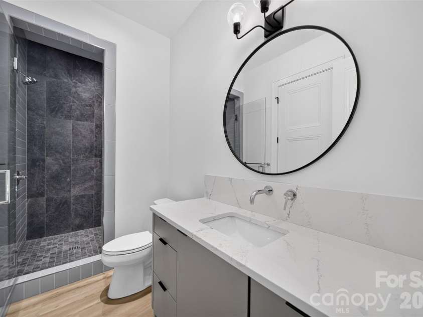 6006 Old Providence Lane, Charlotte, NC 28226.  MLS# CAR4424304, YatesRealty ID 52466. 